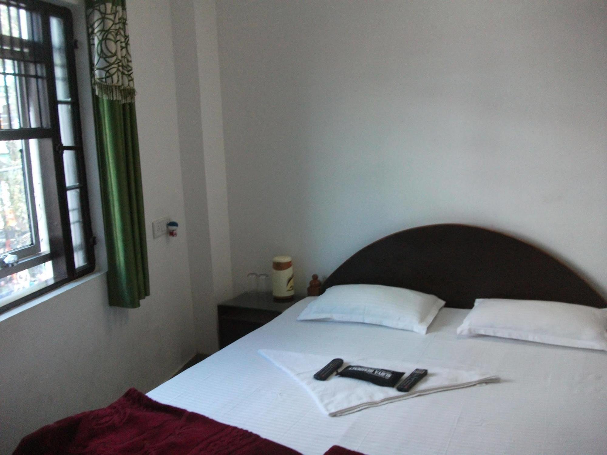 Surya Residency Paying Guest House Waranasi Zewnętrze zdjęcie